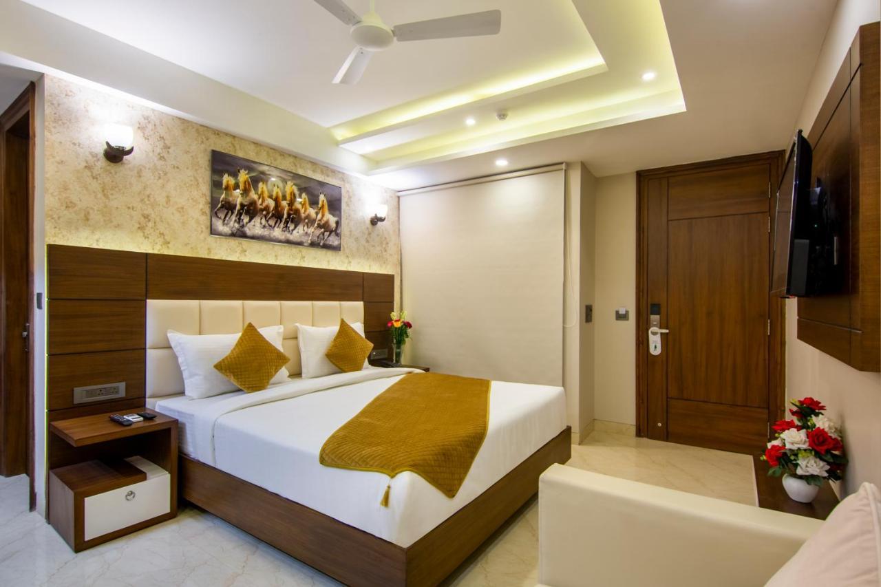 Hotel Le Tresor Nueva Delhi Exterior foto